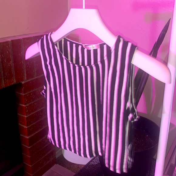 🤍🖤STRIPE SET🖤🤍 - Picture 3 of 5